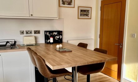 2 Bed in Tenby 3