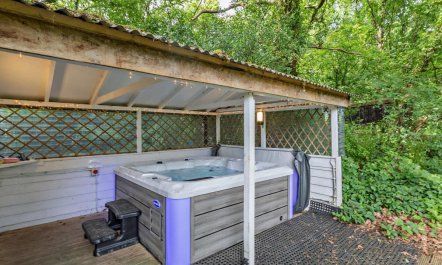 4 Bed in Sampford Courtenay 1