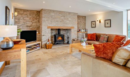 3 Bed in Abergavenny 4