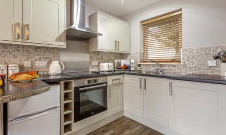 2 Bed in Near Inverarnie 8