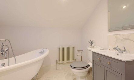 5 Bed in Matlock Bath 9