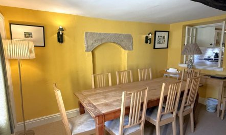 3 Bed in Ashford-in-the-Water 2