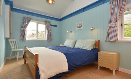 1 Bed in Carmarthen 4
