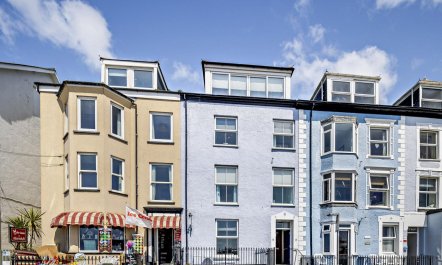 2 Bed in Aberdyfi 1