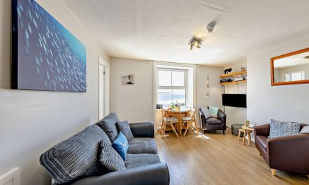 2 Bed in Aberdyfi 2
