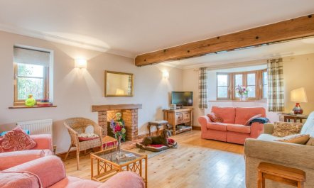 4 Bed in Melton Constable 2