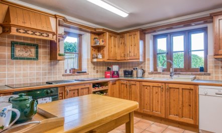 4 Bed in Melton Constable 9