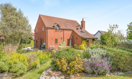 4 Bed in Melton Constable