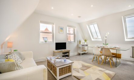 2 Bed in Swanage 9