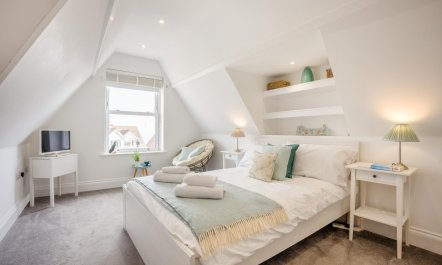 2 Bed in Swanage 2