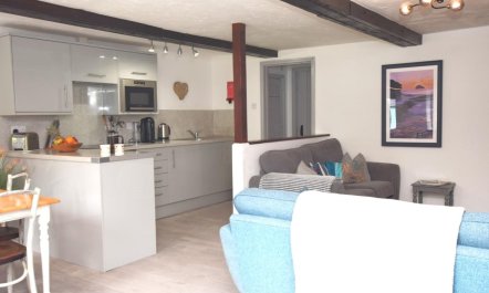 1 Bed in Tintagel 2