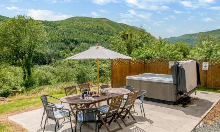 5 Bed in Llanwrtyd Wells 1