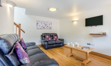 2 Bed in Bridport