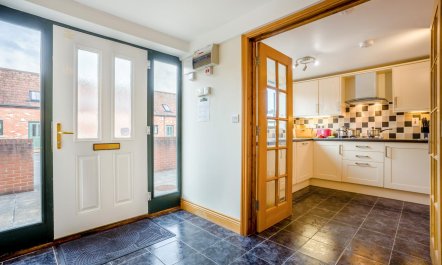 2 Bed in Bridport 9