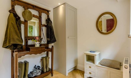 1 Bed in High Peak 5