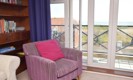 2 Bed in Eastbourne 3