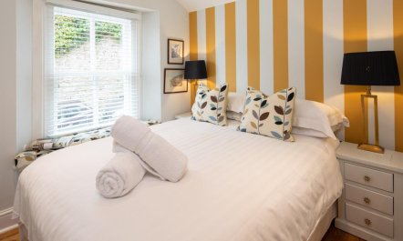 3 Bed in Dartmouth 2