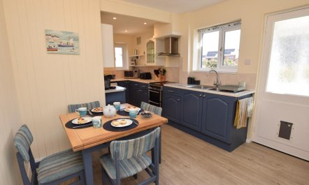 3 Bed in Dawlish 4
