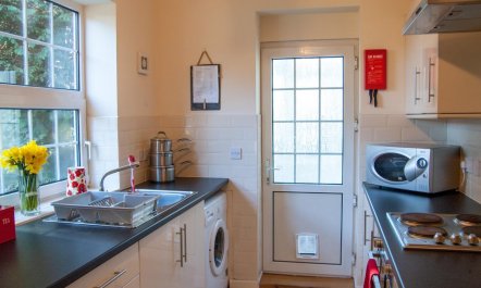 2 Bed in Neath 4