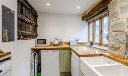 1 Bed in Glastonbury 6