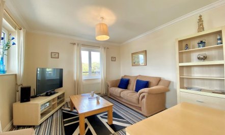 1 Bed in Freshwater 3