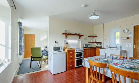 2 Bed in Strontian 2