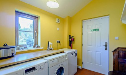 2 Bed in Strontian 7