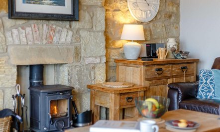 3 Bed in Seahouses 2