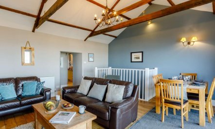 3 Bed in Seahouses 5