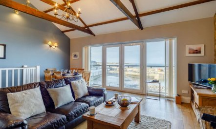 3 Bed in Seahouses 1