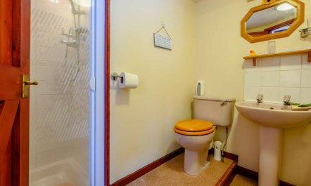 2 Bed in Holmrook 8