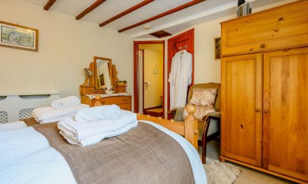 2 Bed in Holmrook 7