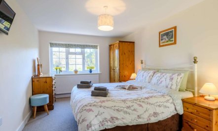 2 Bed in Melton Constable 9