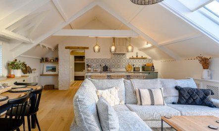 3 Bed in Bridgend 5