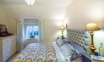 2 Bed in Cirencester 8