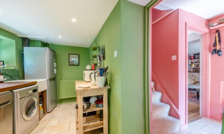 2 Bed in Cirencester 3