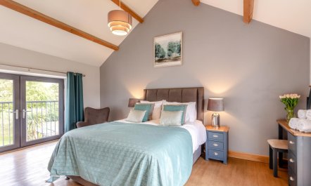 5 Bed in Holsworthy 5