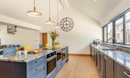 5 Bed in Holsworthy 8