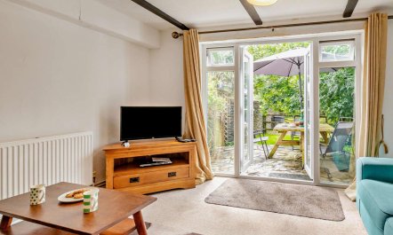 2 Bed in Ilfracombe 1