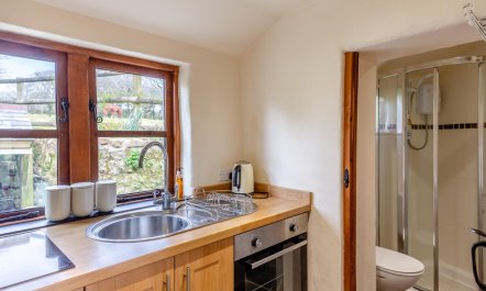 1 Bed in St. Austell 8