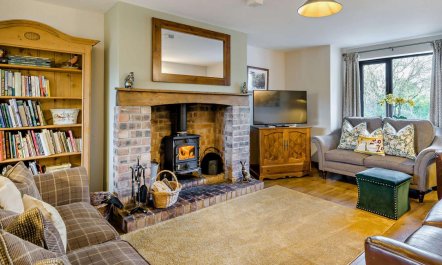 5 Bed in Cleator
