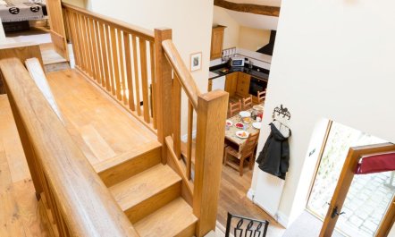 4 Bed in High Peak 4