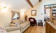 4 Bed in High Peak 5