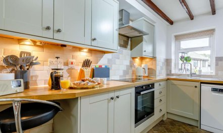 2 Bed in Buxton 2
