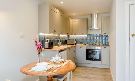 1 Bed in Lymington 3