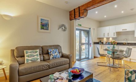 2 Bed in St. Austell 6