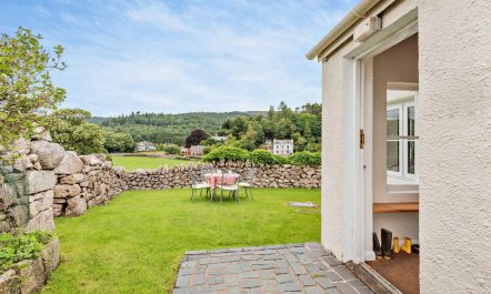 2 Bed in Holmrook 0