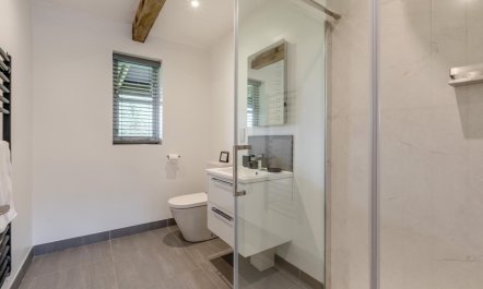 1 Bed in Sherborne 5