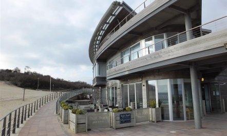 2 Bed in Tenby 6