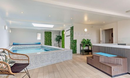 5 Bed in Bexhill-on-sea